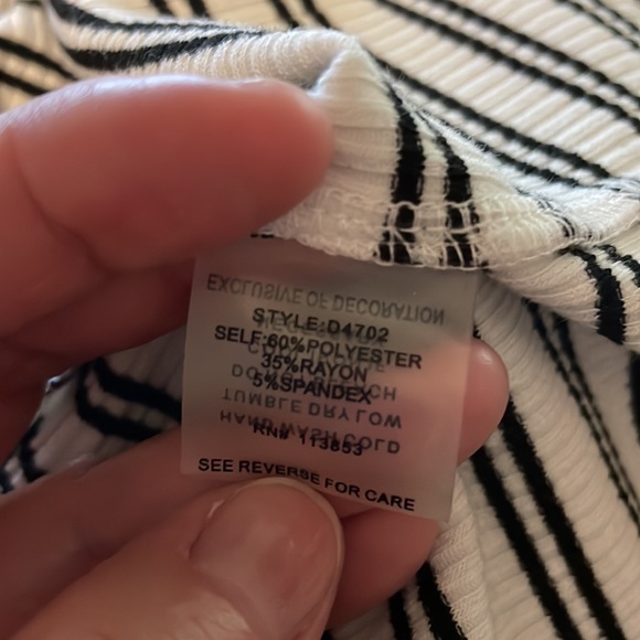 Sugar+L!ps short sleeve black and white dress, size Medium - Picture 5 of 5